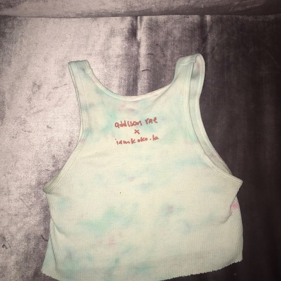 Addison Rae 'always a lady' cropped tank - Picture 2 of 5